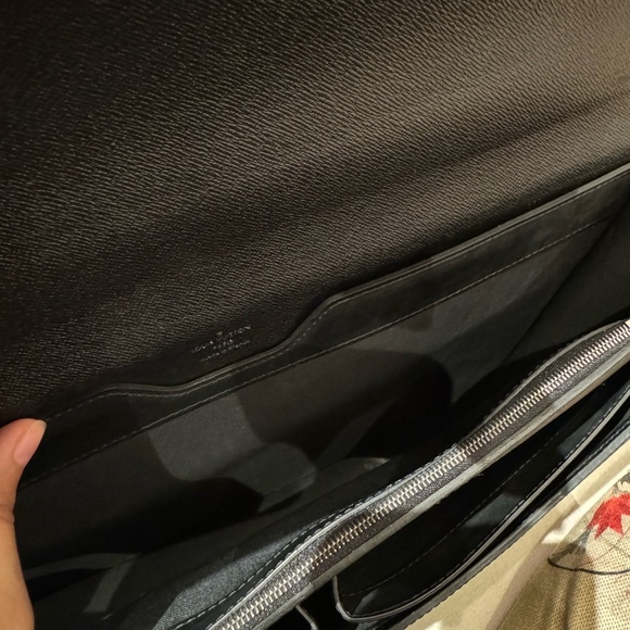 Louis Vuitton briefcase. Double compartments. Epi Leather. - Picture 13 of 14